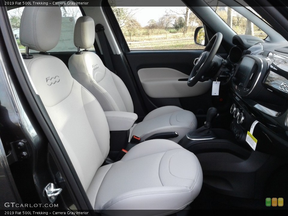 Carrera Gray 2019 Fiat 500L Interiors