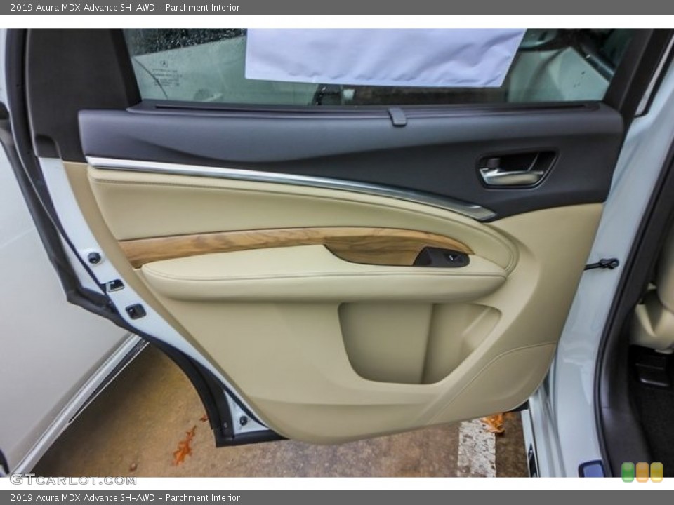 Parchment Interior Door Panel for the 2019 Acura MDX Advance SH-AWD #131311770