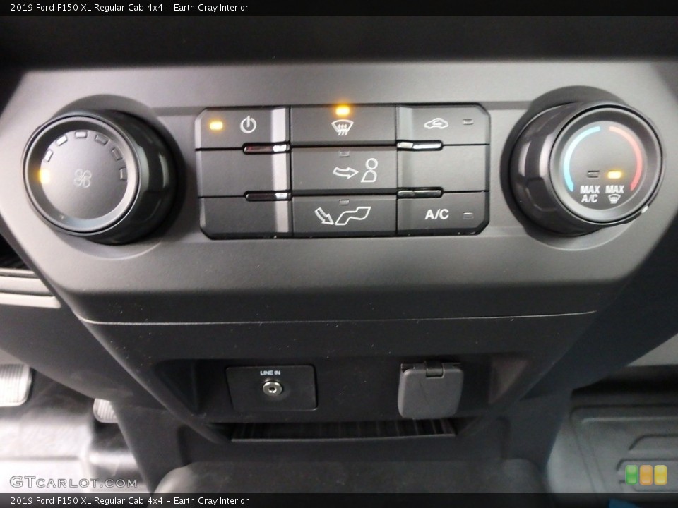 Earth Gray Interior Controls for the 2019 Ford F150 XL Regular Cab 4x4 #131326239