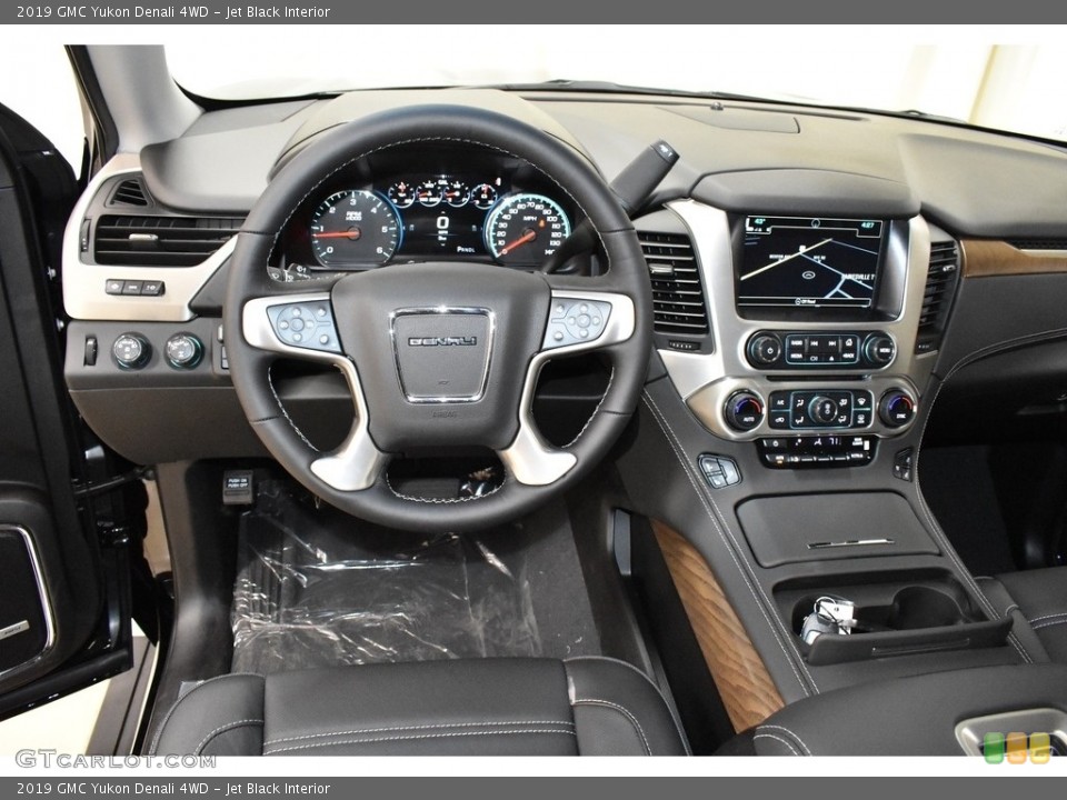 Jet Black Interior Dashboard for the 2019 GMC Yukon Denali 4WD #131332074