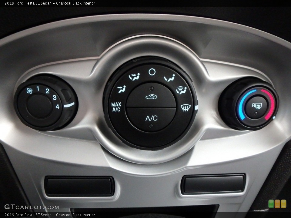 Charcoal Black Interior Controls for the 2019 Ford Fiesta SE Sedan #131348024