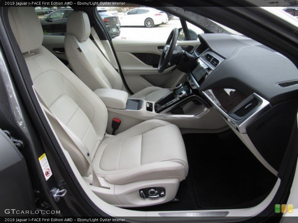 Ebony/Light Oyster 2019 Jaguar I-PACE Interiors