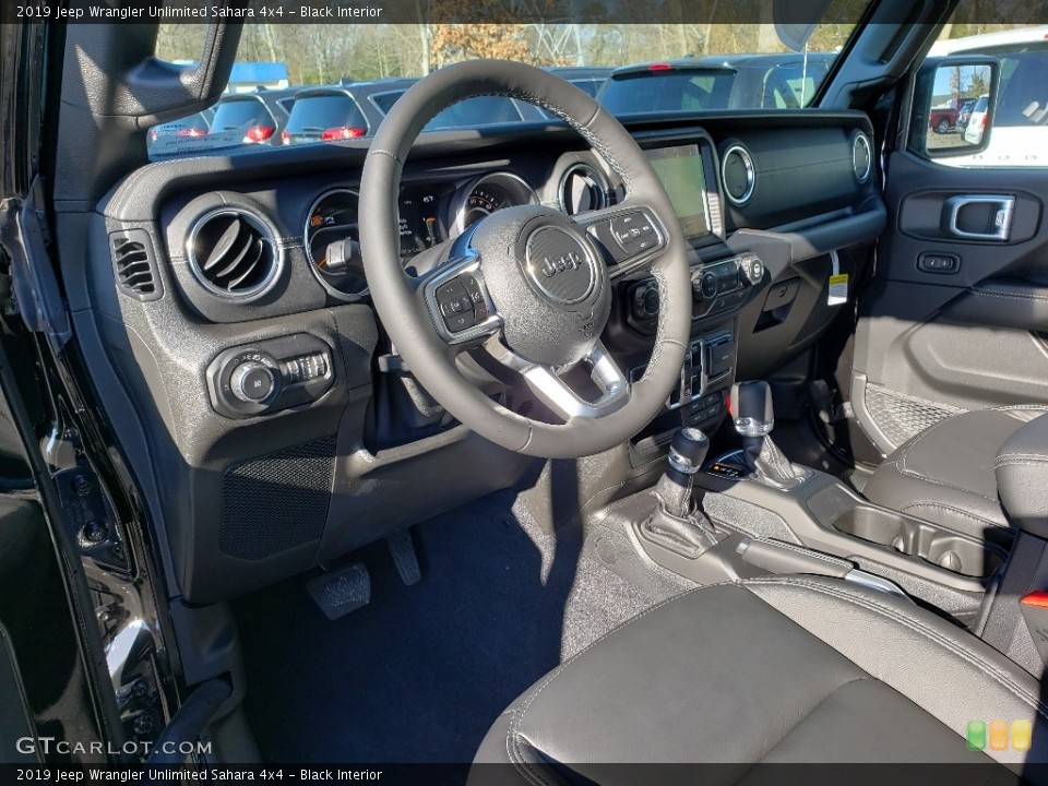 Black Interior Front Seat for the 2019 Jeep Wrangler Unlimited Sahara 4x4 #131363006