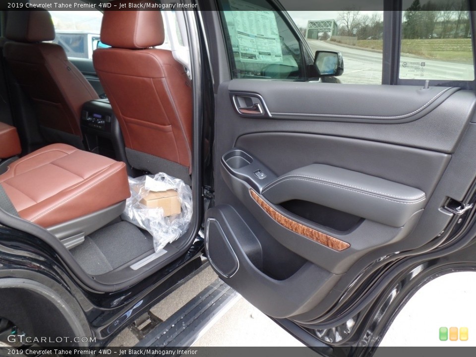 Jet Black/Mahogany Interior Door Panel for the 2019 Chevrolet Tahoe Premier 4WD #131379761