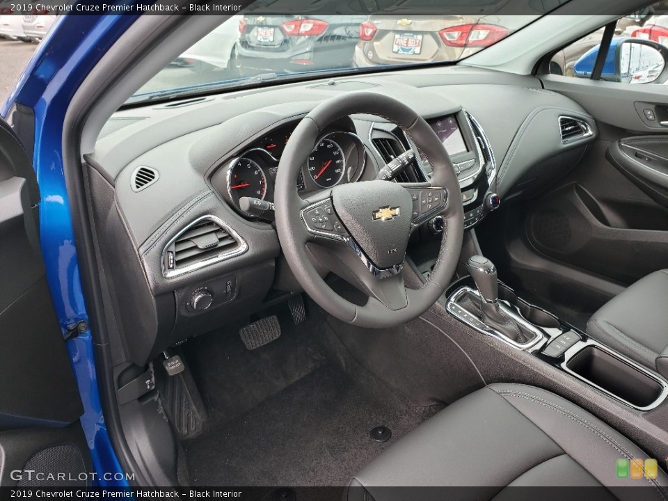 Black Interior Photo for the 2019 Chevrolet Cruze Premier Hatchback #131394840