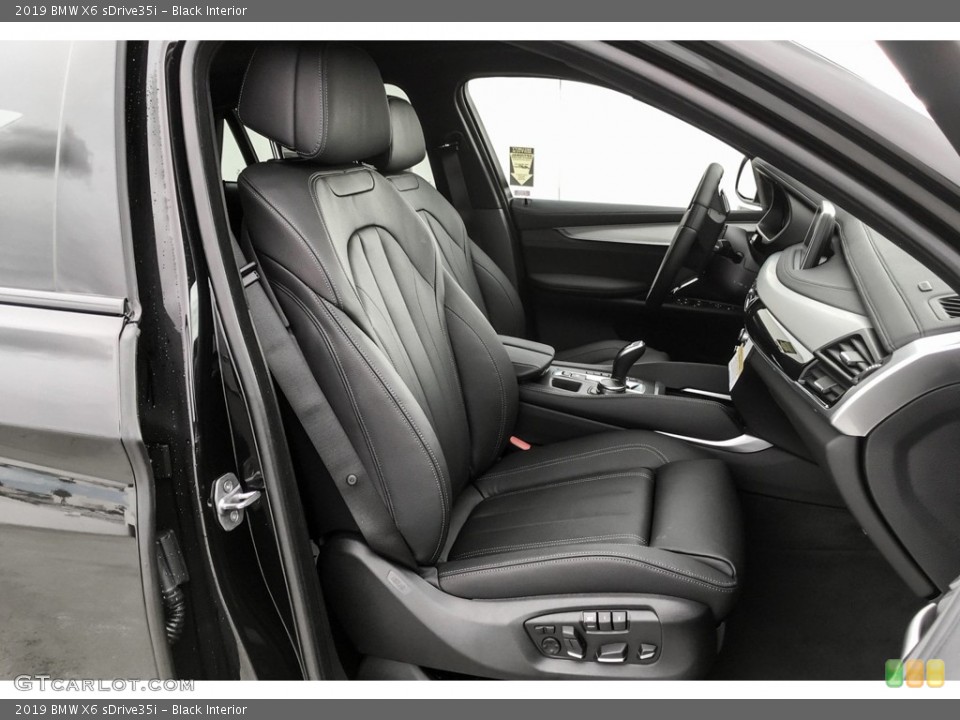 Black Interior Front Seat for the 2019 BMW X6 sDrive35i #131450317
