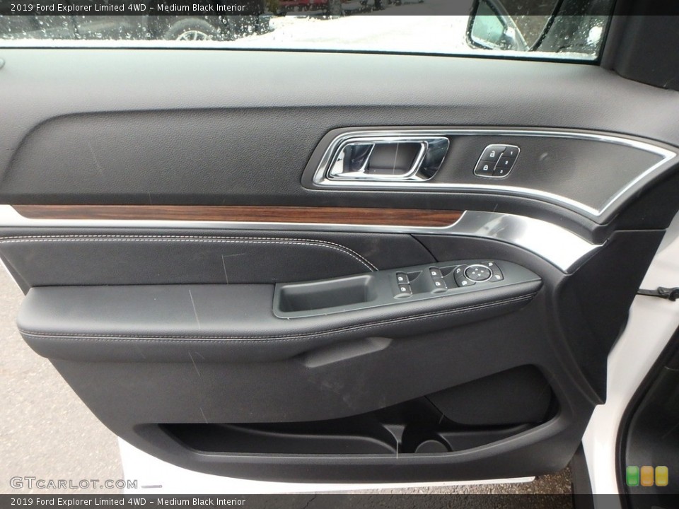 Medium Black Interior Door Panel for the 2019 Ford Explorer Limited 4WD #131475555