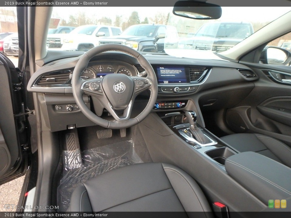 Ebony Interior Photo for the 2019 Buick Regal Sportback Essence AWD #131484093