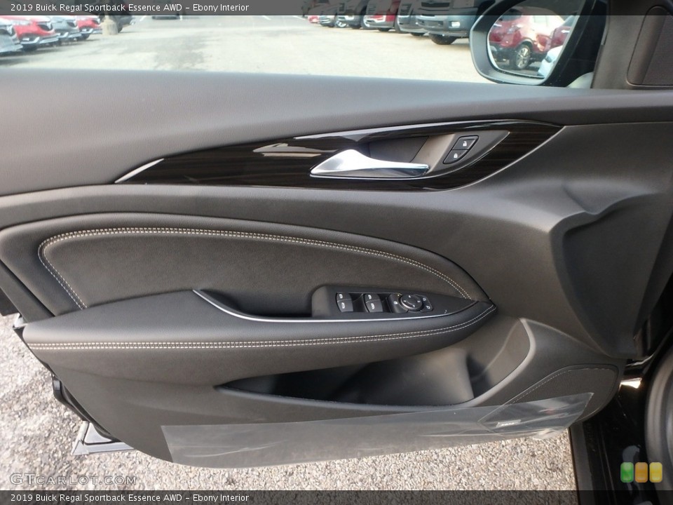 Ebony Interior Door Panel for the 2019 Buick Regal Sportback Essence AWD #131484102