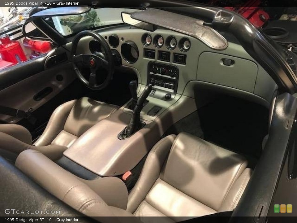 Gray Interior Dashboard for the 1995 Dodge Viper RT-10 #131492116