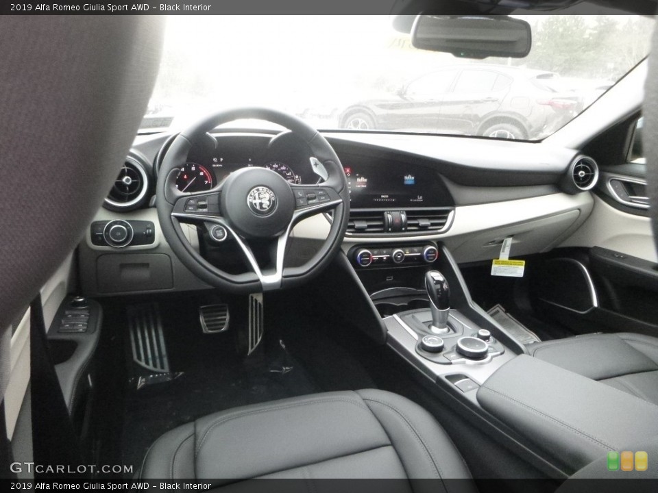 Black Interior Front Seat for the 2019 Alfa Romeo Giulia Sport AWD #131493412