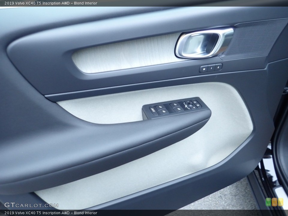 Blond Interior Door Panel for the 2019 Volvo XC40 T5 Inscription AWD #131513326