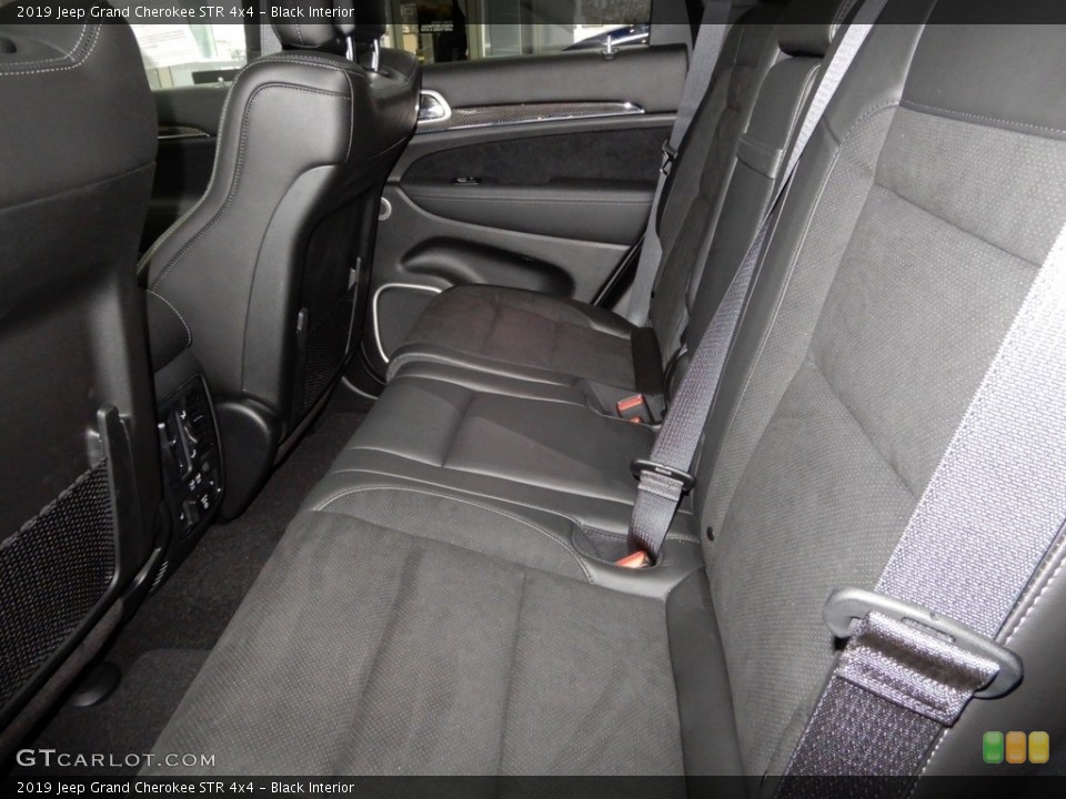 Black Interior Rear Seat for the 2019 Jeep Grand Cherokee STR 4x4 #131531116