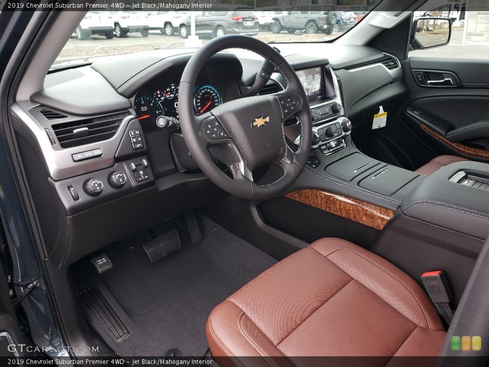 Jet Black/Mahogany Interior Photo for the 2019 Chevrolet Suburban Premier 4WD #131535660