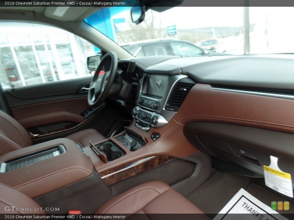 Cocoa/­Mahogany Interior Dashboard for the 2019 Chevrolet Suburban Premier 4WD #131567208
