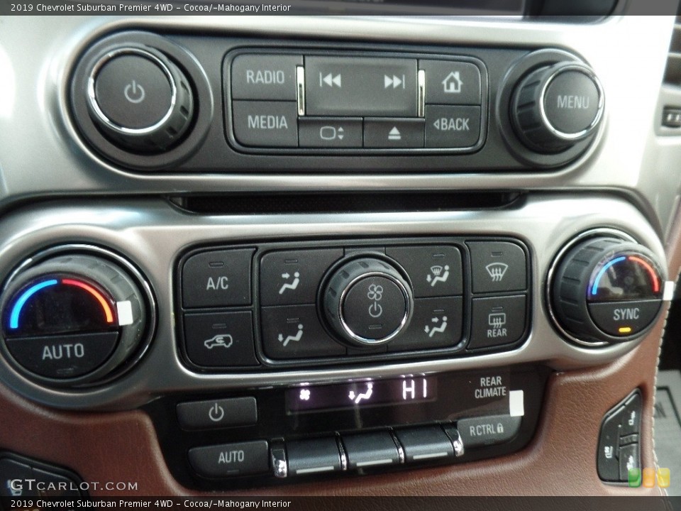 Cocoa/­Mahogany Interior Controls for the 2019 Chevrolet Suburban Premier 4WD #131567861