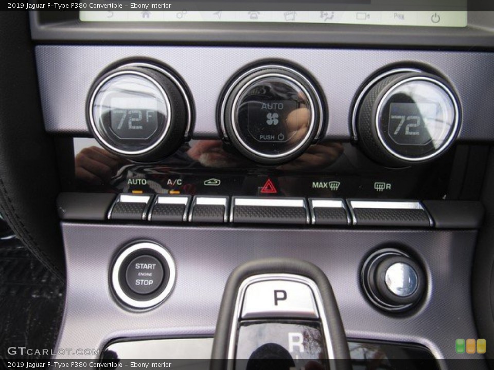 Ebony Interior Controls for the 2019 Jaguar F-Type P380 Convertible #131571925