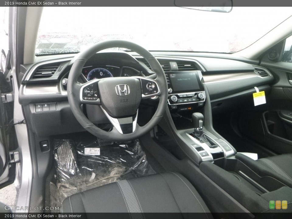 Black Interior Photo for the 2019 Honda Civic EX Sedan #131586162