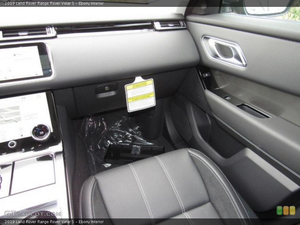 Ebony Interior Dashboard for the 2019 Land Rover Range Rover Velar S #131596420