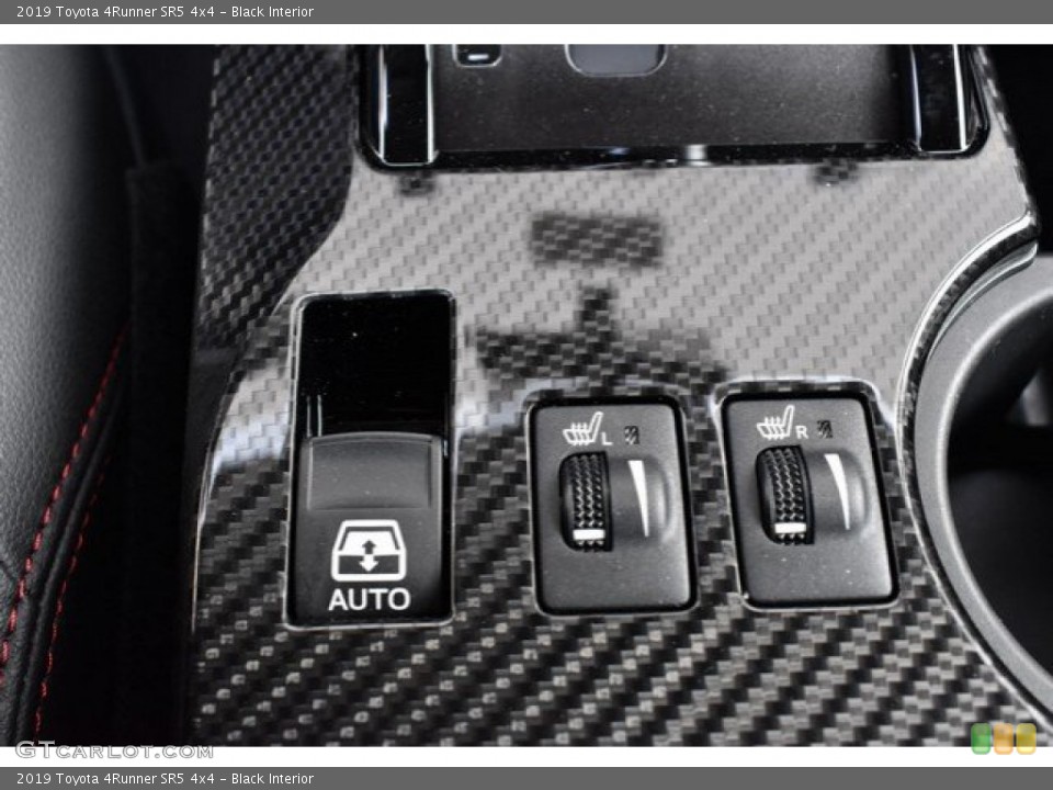 Black Interior Controls for the 2019 Toyota 4Runner SR5 4x4 #131599210