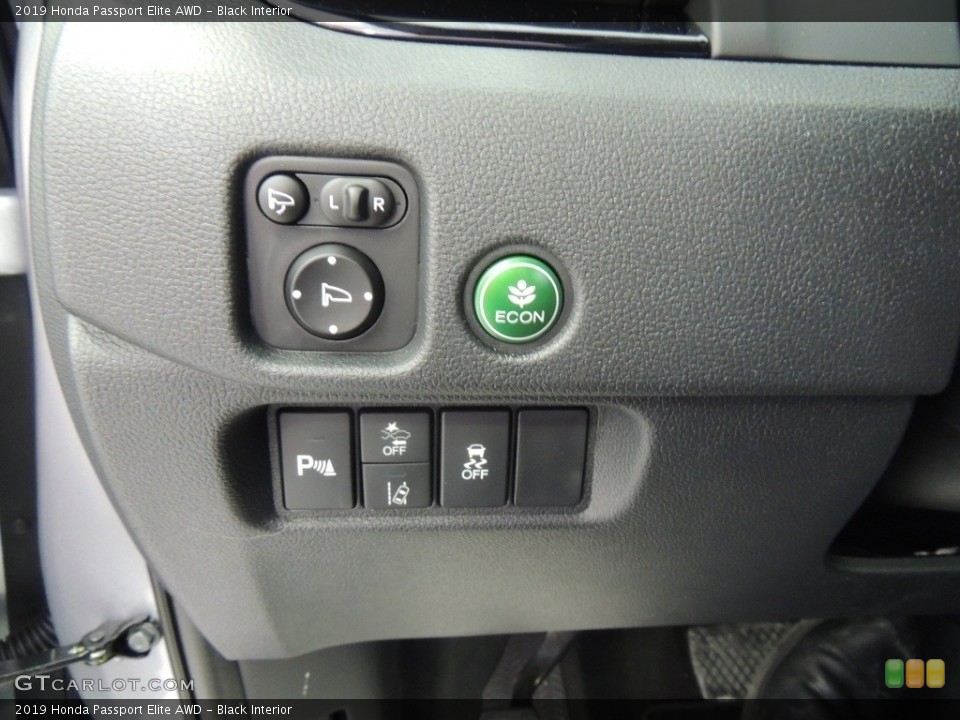 Black Interior Controls for the 2019 Honda Passport Elite AWD #131722845