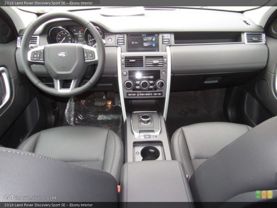 Ebony Interior Dashboard for the 2019 Land Rover Discovery Sport SE #131723337