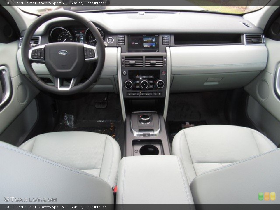 Glacier/Lunar Interior Dashboard for the 2019 Land Rover Discovery Sport SE #131728712
