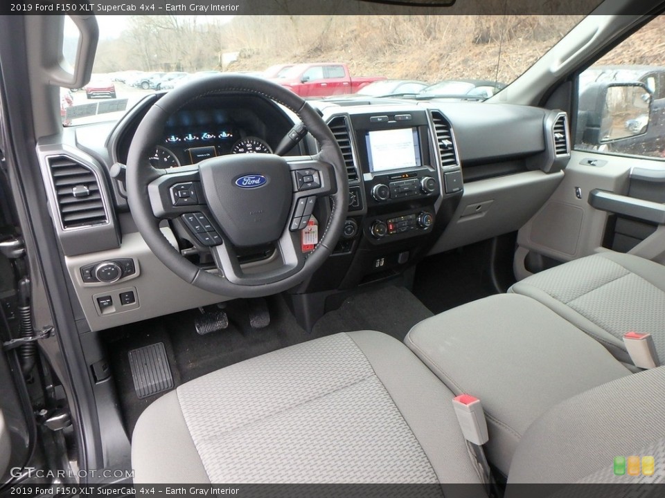 Earth Gray Interior Photo for the 2019 Ford F150 XLT SuperCab 4x4 #131776580