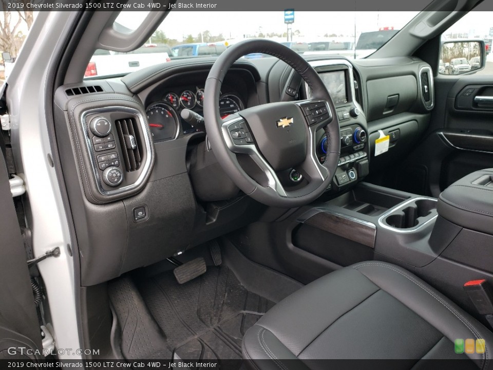 Jet Black Interior Photo for the 2019 Chevrolet Silverado 1500 LTZ Crew Cab 4WD #131792591