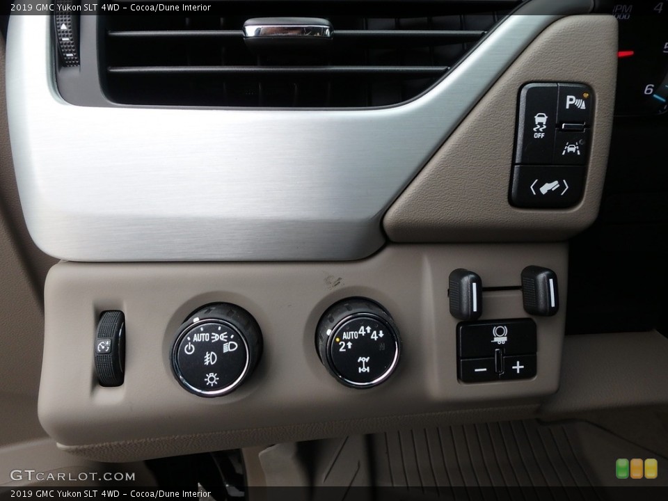 Cocoa/Dune Interior Controls for the 2019 GMC Yukon SLT 4WD #131837694