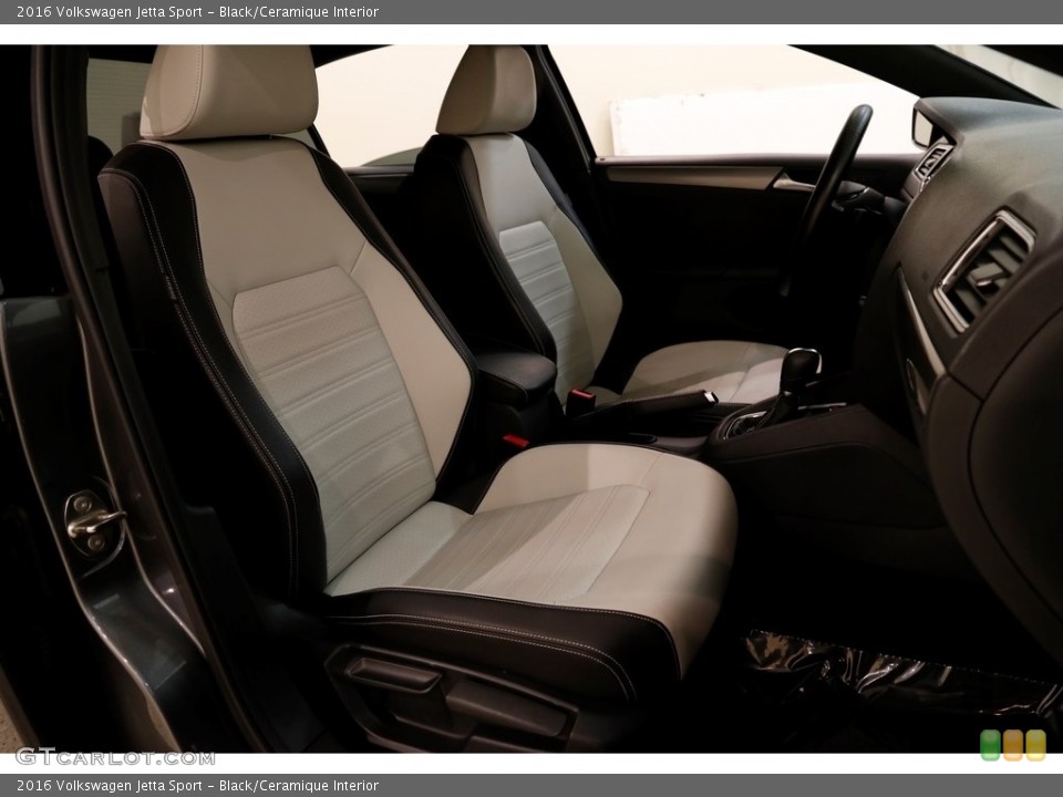 Black/Ceramique Interior Photo for the 2016 Volkswagen Jetta Sport #131895125