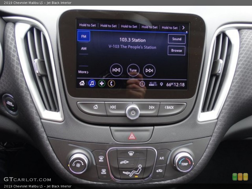 Jet Black Interior Controls for the 2019 Chevrolet Malibu LS #131896157