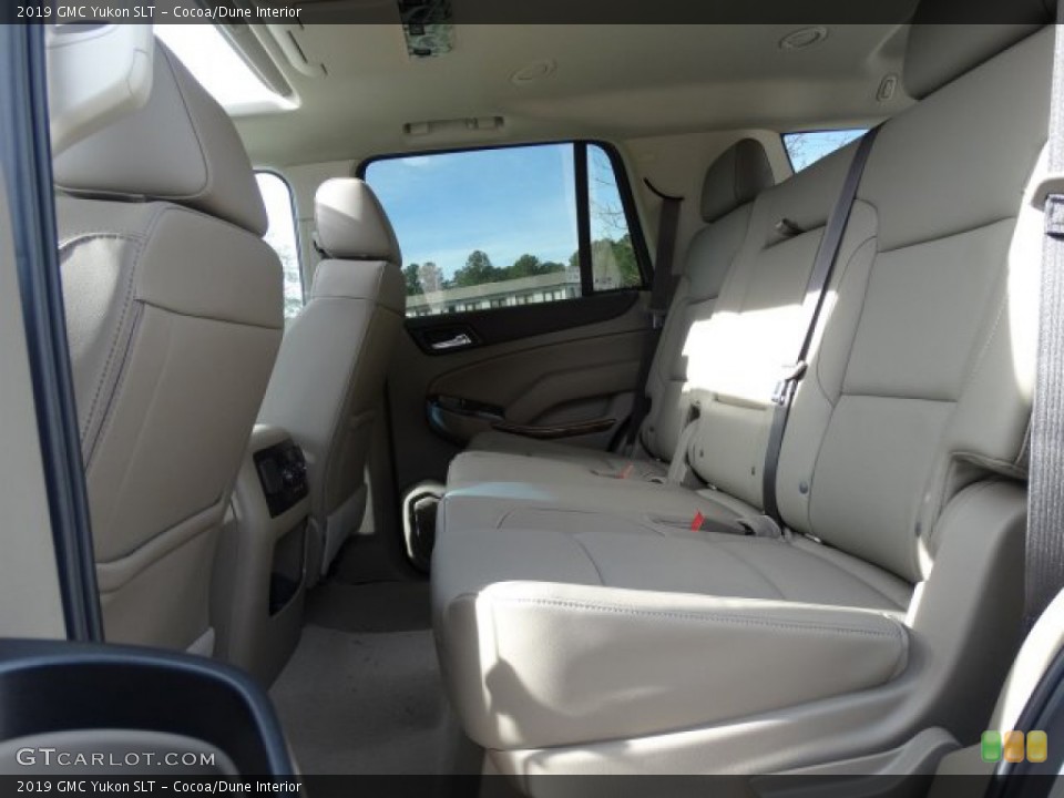 Cocoa/Dune Interior Rear Seat for the 2019 GMC Yukon SLT #131977439