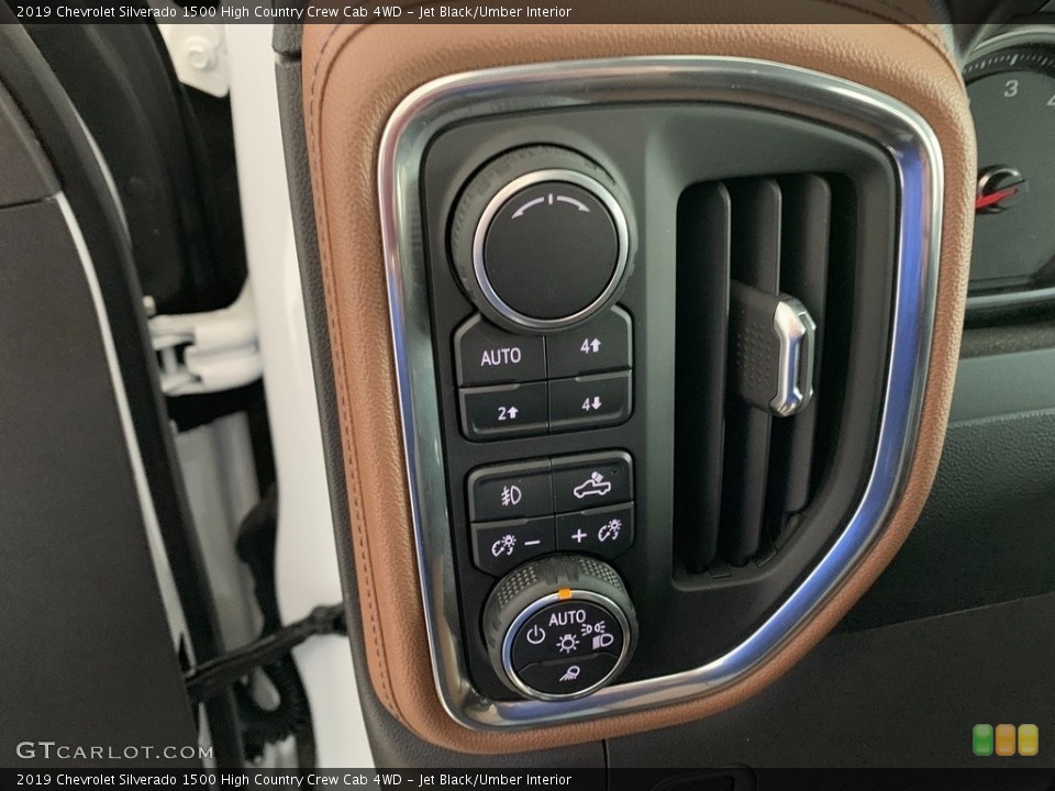 Jet Black/Umber Interior Controls for the 2019 Chevrolet Silverado 1500 High Country Crew Cab 4WD #131981754
