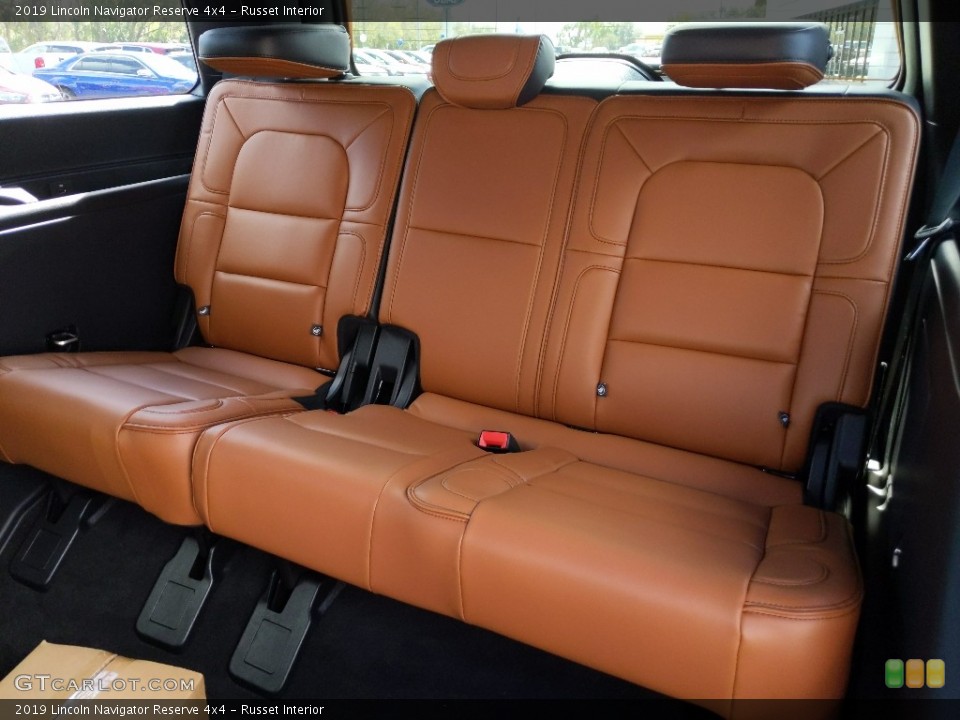 Russet Interior Rear Seat for the 2019 Lincoln Navigator Reserve 4x4 #132025417