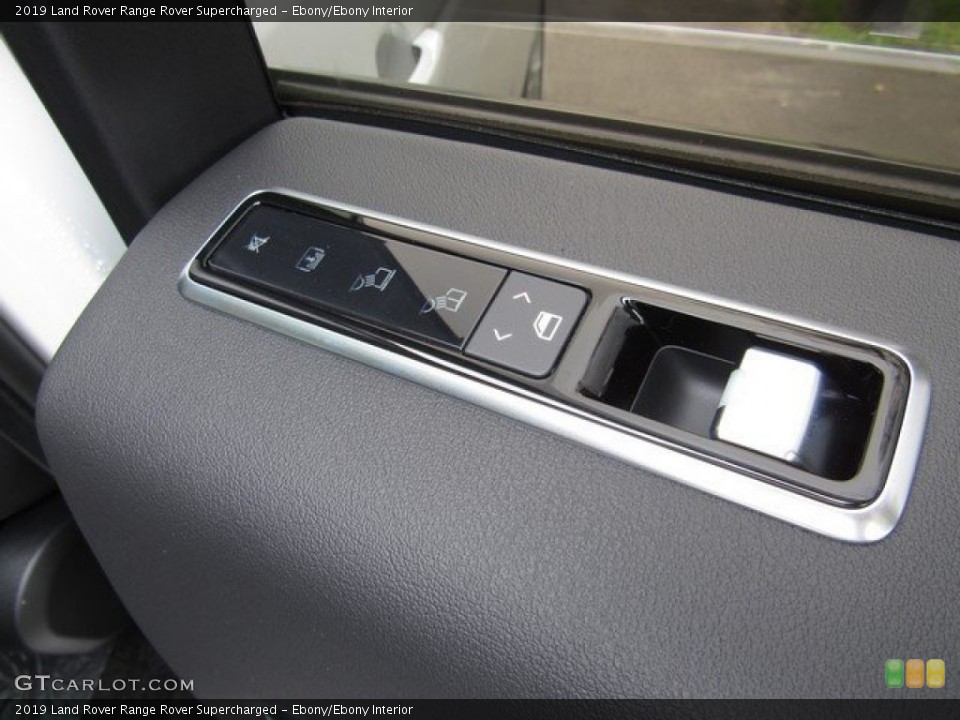 Ebony/Ebony Interior Controls for the 2019 Land Rover Range Rover Supercharged #132077634