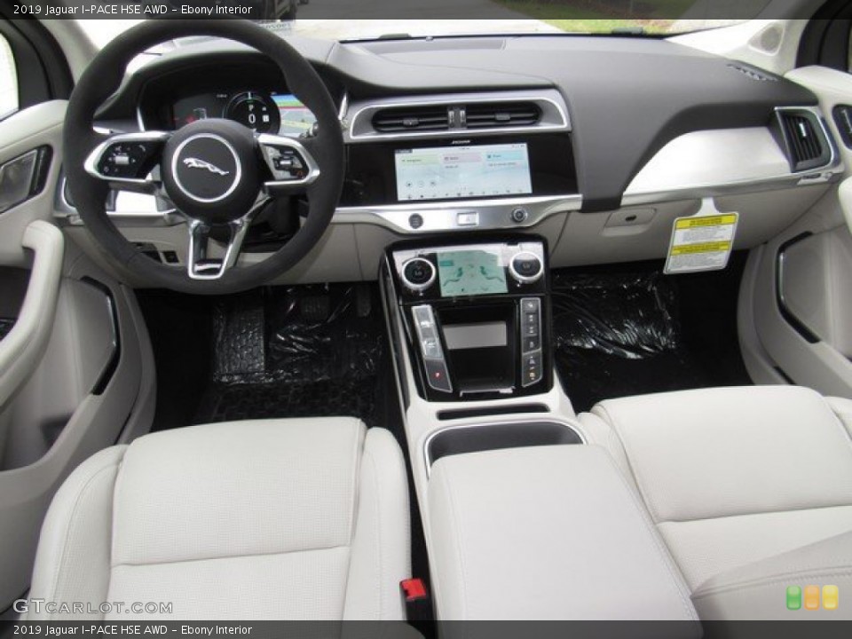 Ebony Interior Dashboard for the 2019 Jaguar I-PACE HSE AWD #132119248
