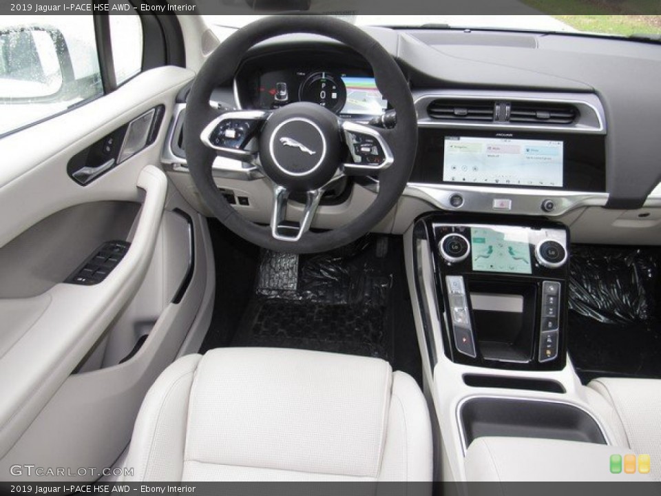 Ebony Interior Dashboard for the 2019 Jaguar I-PACE HSE AWD #132119455