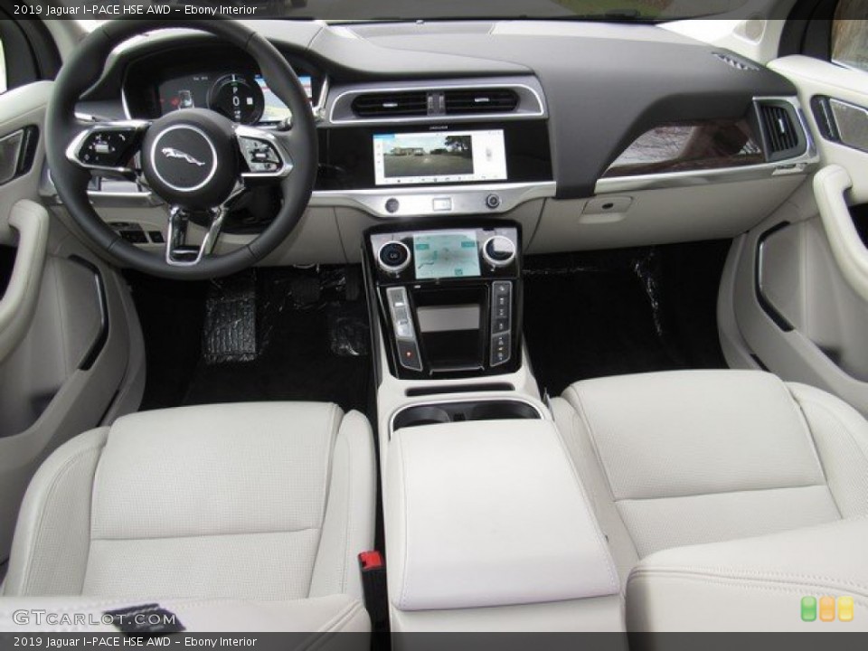 Ebony Interior Dashboard for the 2019 Jaguar I-PACE HSE AWD #132119971