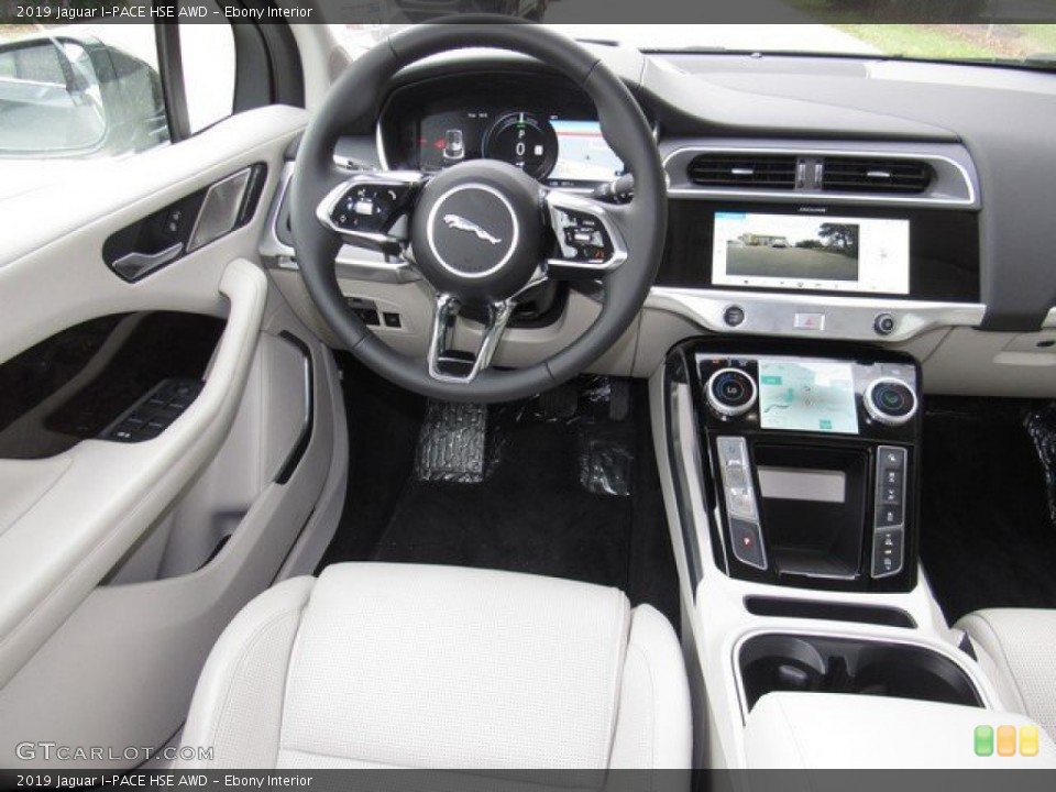 Ebony Interior Dashboard for the 2019 Jaguar I-PACE HSE AWD #132120178