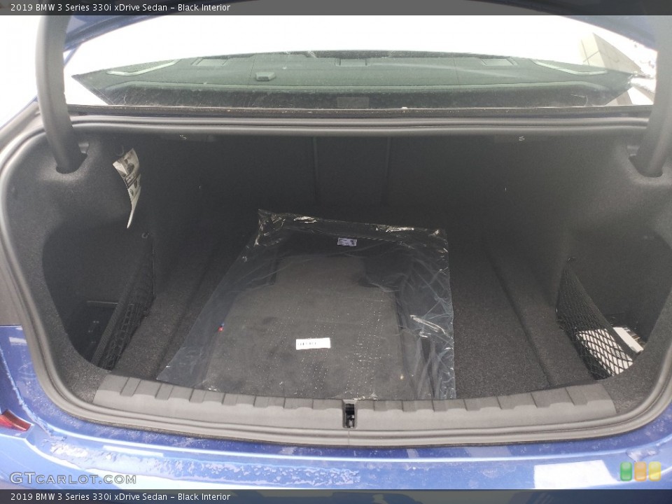 Black Interior Trunk for the 2019 BMW 3 Series 330i xDrive Sedan #132121981