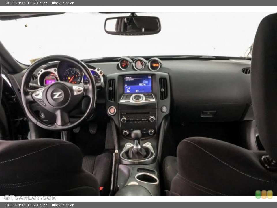 Black Interior Dashboard for the 2017 Nissan 370Z Coupe #132145000