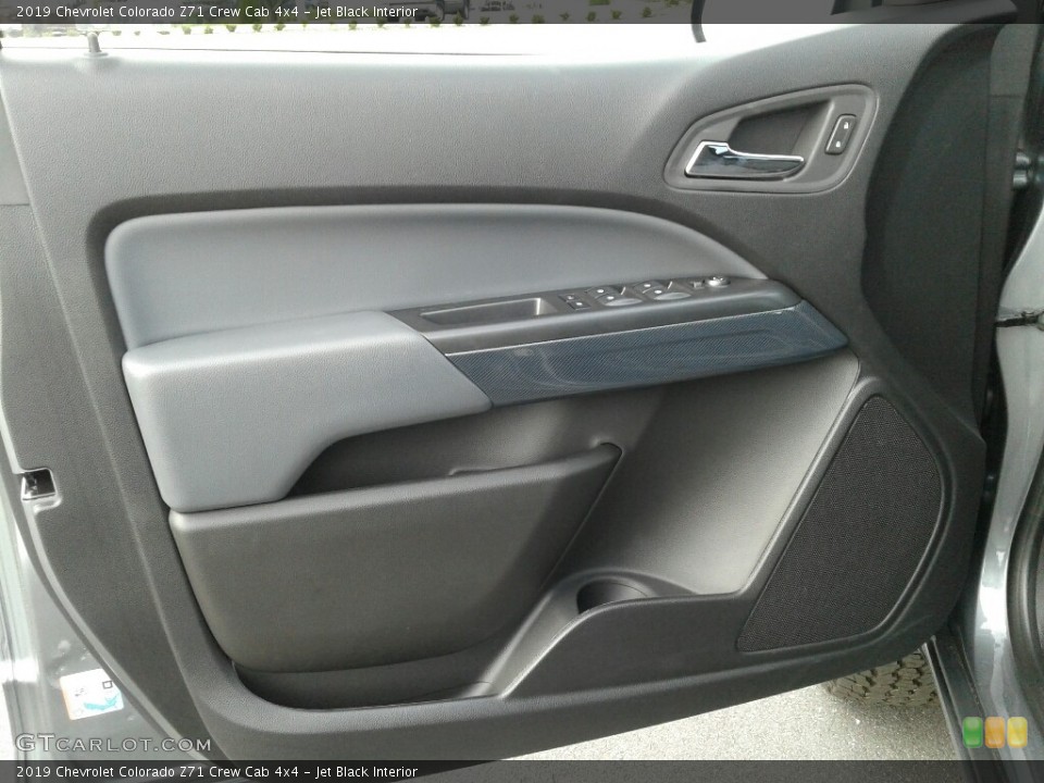 Jet Black Interior Door Panel for the 2019 Chevrolet Colorado Z71 Crew Cab 4x4 #132164508