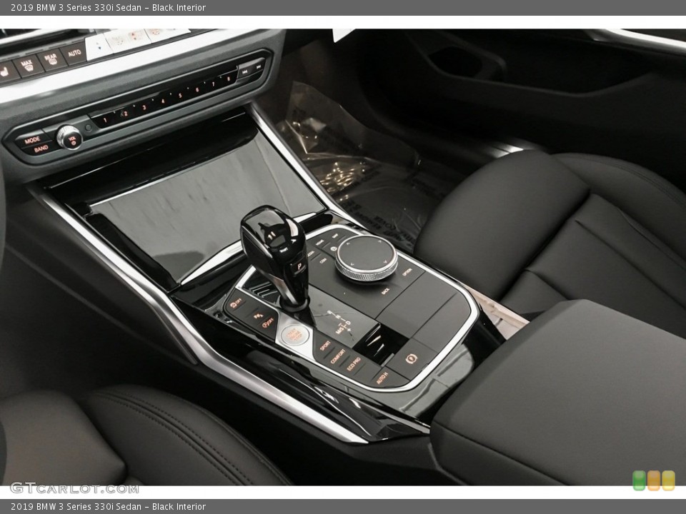 Black Interior Transmission for the 2019 BMW 3 Series 330i Sedan #132200966