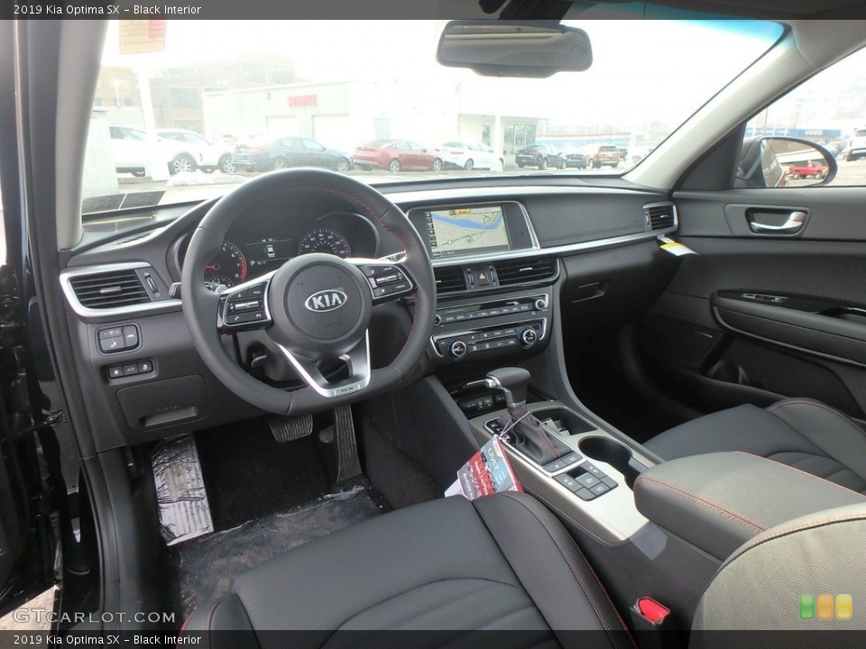 Black Interior Photo for the 2019 Kia Optima SX #132283168