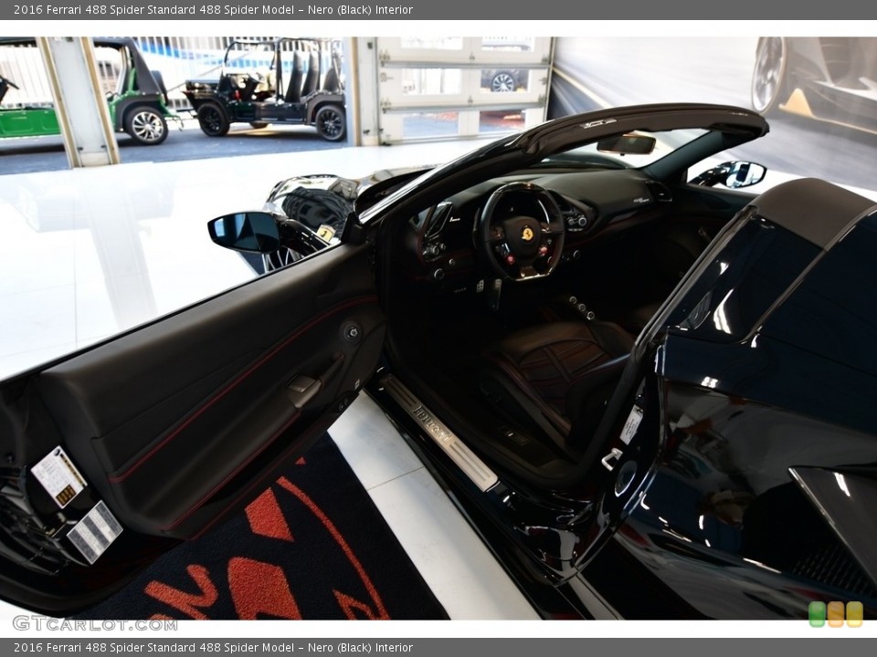 Nero (Black) Interior Photo for the 2016 Ferrari 488 Spider  #132307041