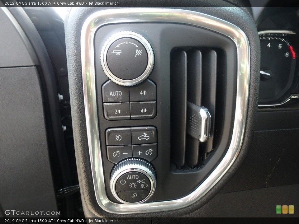 Jet Black Interior Controls for the 2019 GMC Sierra 1500 AT4 Crew Cab 4WD #132341564