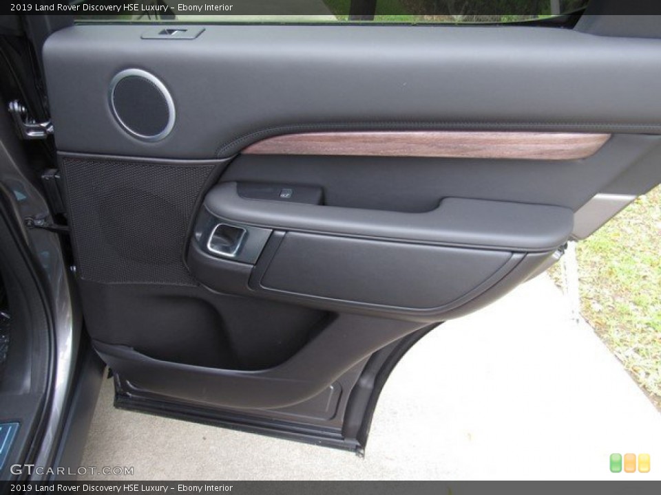 Ebony Interior Door Panel for the 2019 Land Rover Discovery HSE Luxury #132430962