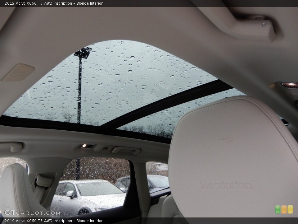 Blonde Interior Sunroof for the 2019 Volvo XC60 T5 AWD Inscription #132514851