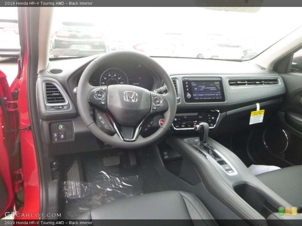 Black Interior Photo for the 2019 Honda HR-V Touring AWD #132582232